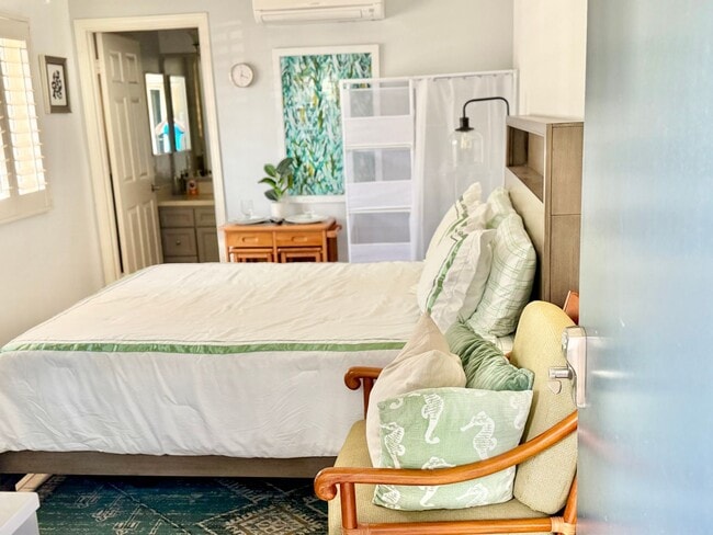 Building Photo - Furnished Studio in oceanpointe