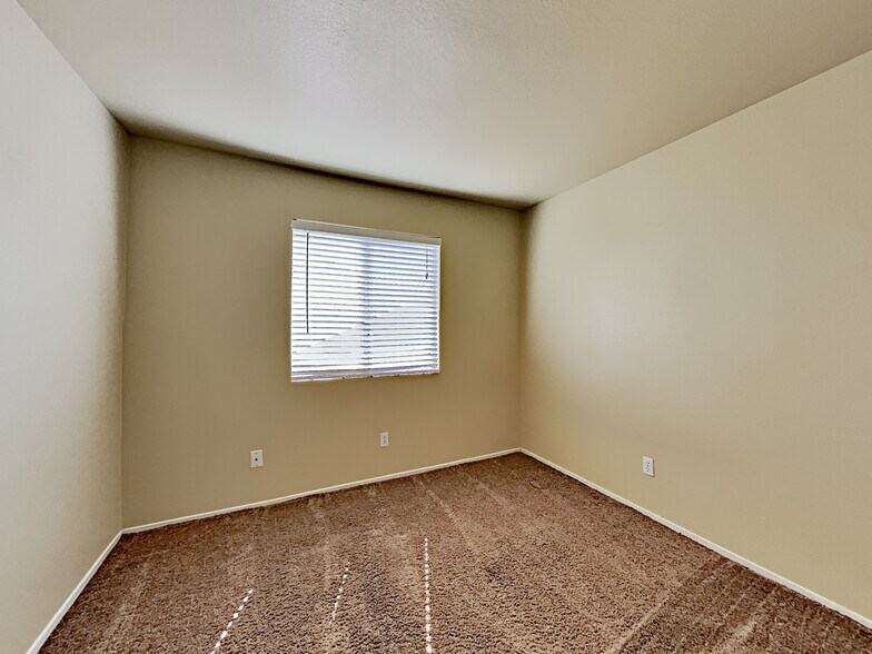 Building Photo - 918 Blue Arroyo Dr