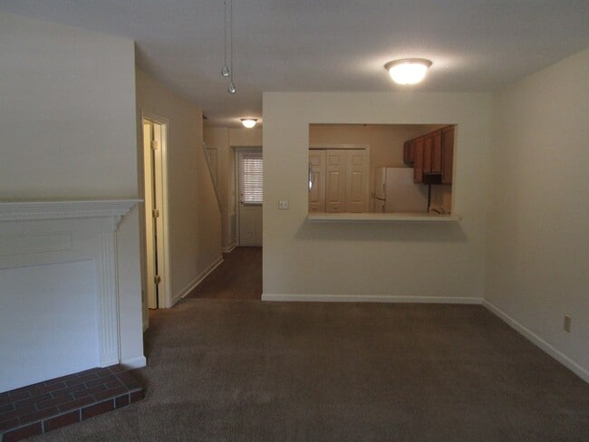 Building Photo - 605 Archdale Dr