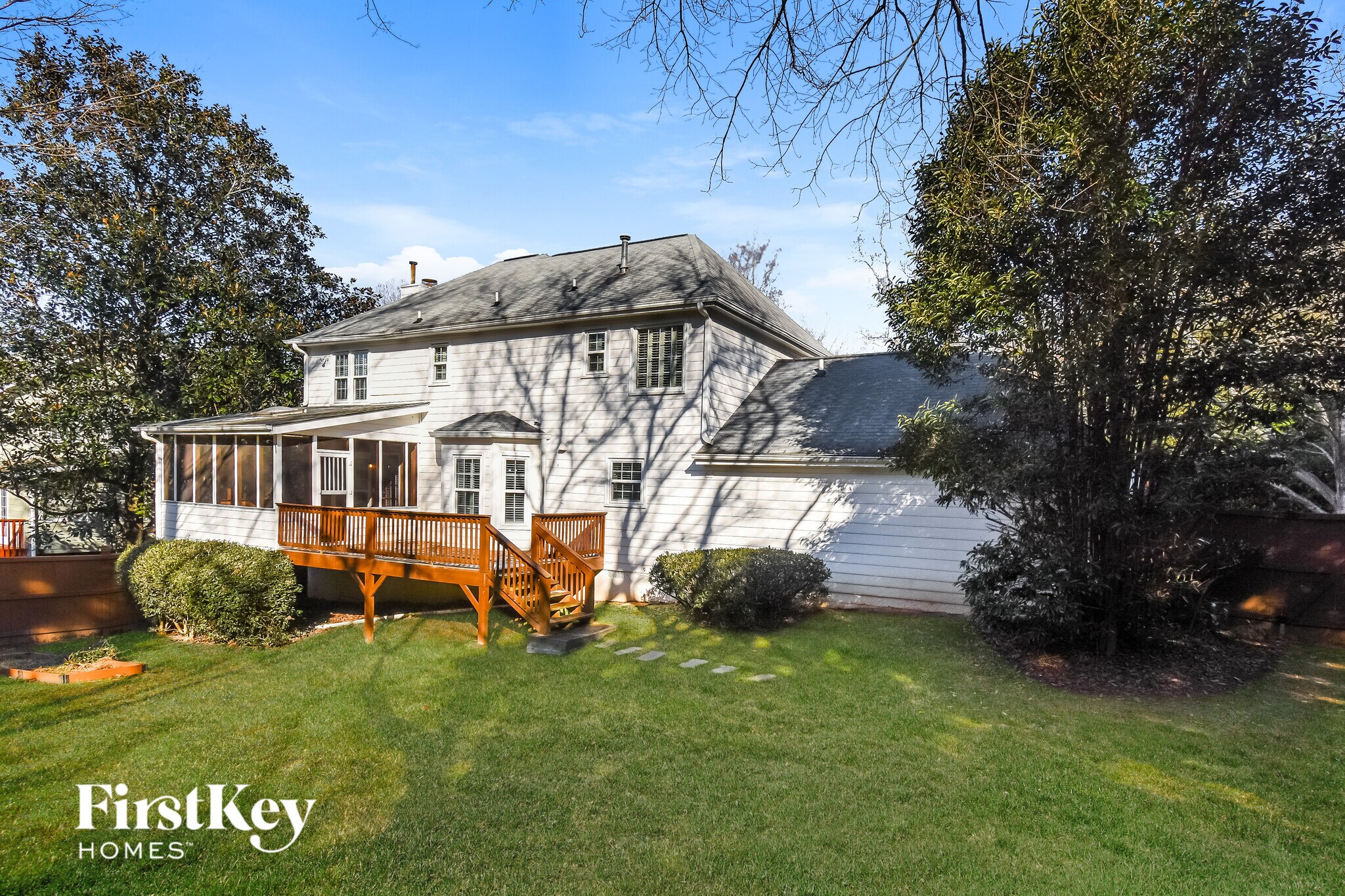 Building Photo - 3601 Robinson Walk Dr