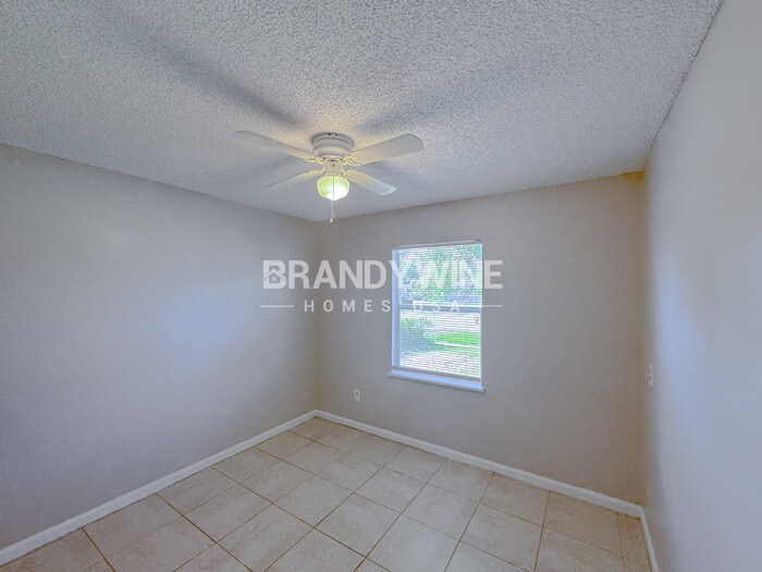 Building Photo - 10847 Bahia Dr