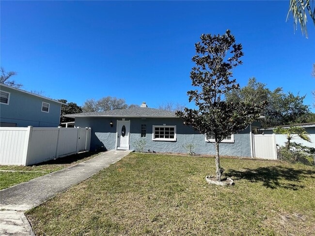 Building Photo - 10204 N Edison Ave