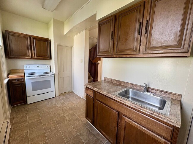 Building Photo - 539-541 S Market St