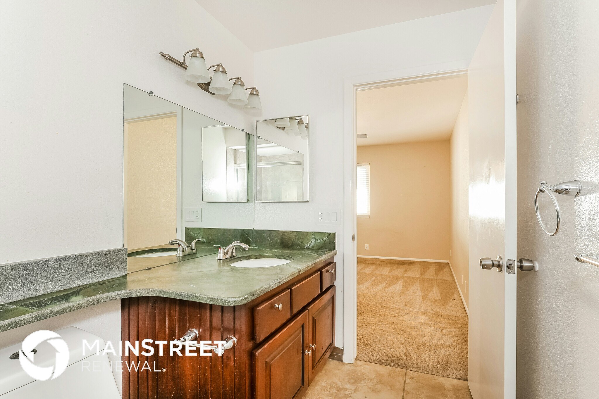 Building Photo - 510 E Marco Polo Rd