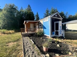Building Photo - 9640 Nika Trail NW
