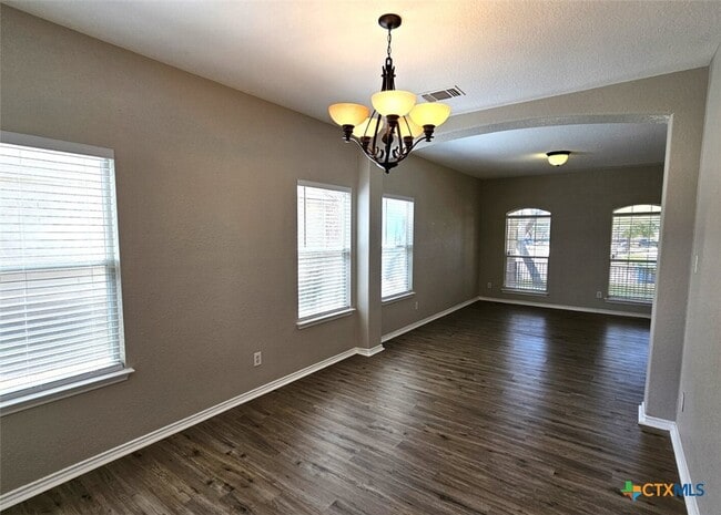 Building Photo - 316 Julian Point