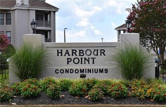 Building Photo - 401 Harbour Point