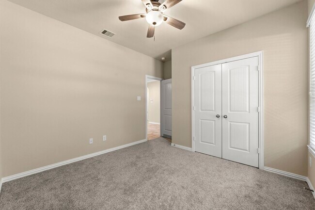 Building Photo - 34 Sawbridge Cir