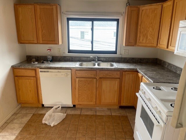 Building Photo - 3829 Old William Penn Hwy