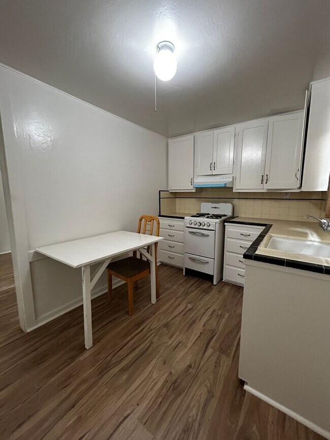 Building Photo - mp2726FifthSt