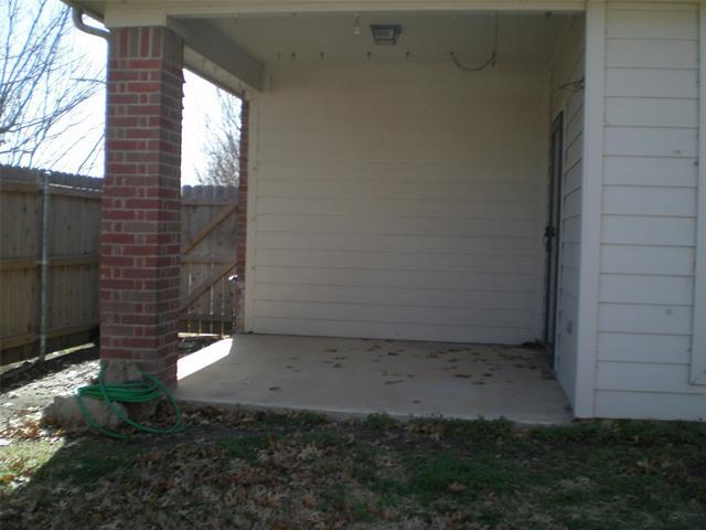 Building Photo - 5900 Ozark Dr