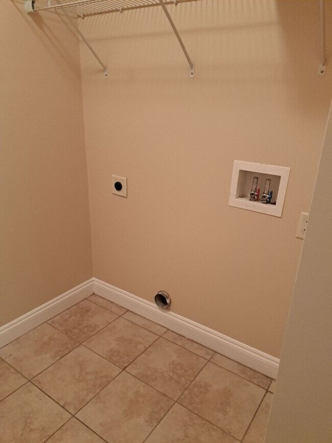 Building Photo - 2946 Palmetto Ridge Way