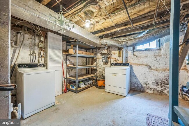 Building Photo - 3563 Lafayette St