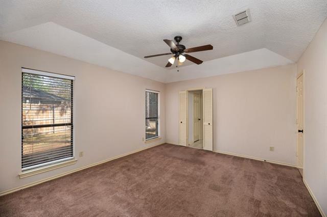 Building Photo - 922 Kingston Dr