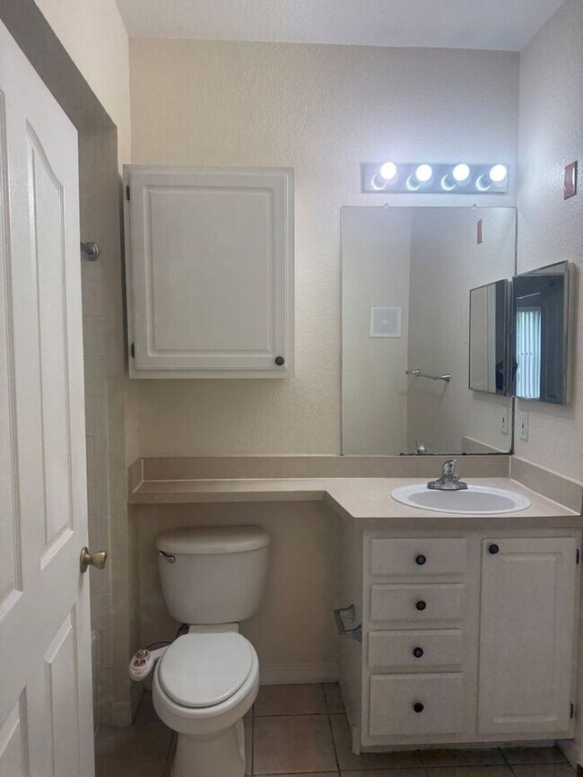 Building Photo - Condo in Resort Style Community of Legacy Dunes, Kissimmee