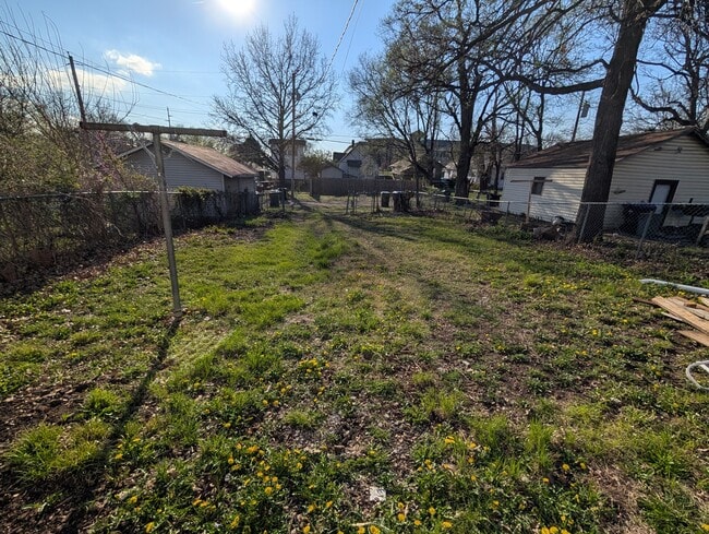 Building Photo - 2077 SW Lane St