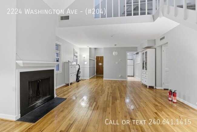 Building Photo - 2224 Washington Ave