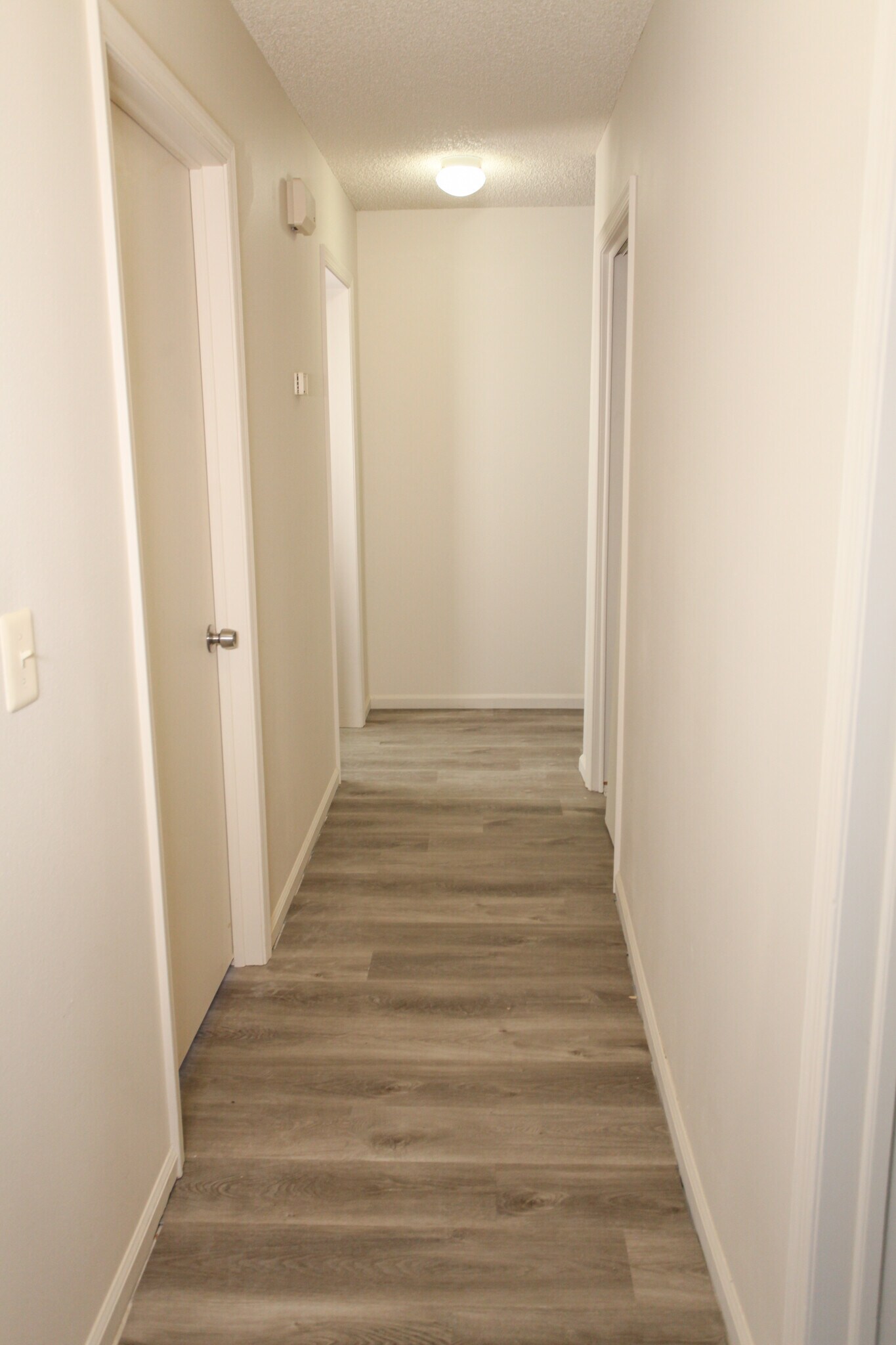 Building Photo - 655C Yale Way