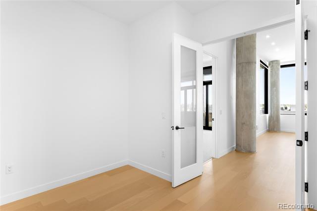 Building Photo - 3520 Chestnut Pl