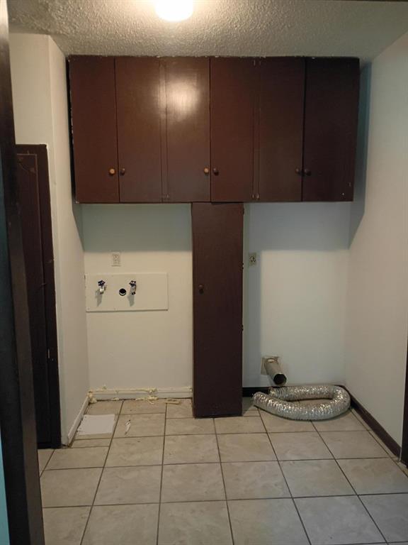Building Photo - 8713 S Hillcrest Dr