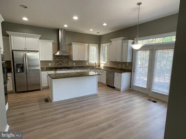 Building Photo - 21825 Wingfoot Ct