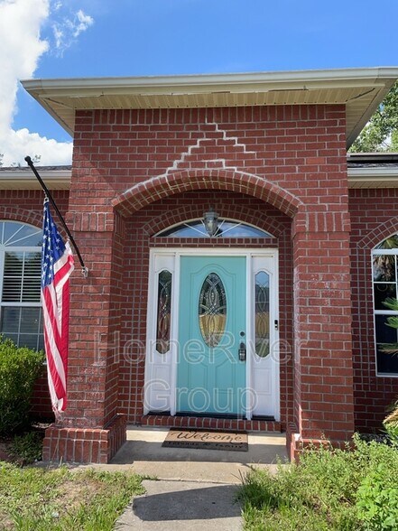 Primary Photo - 1202 Northview Dr