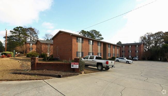 Primary Photo - Amanda Court Apartments