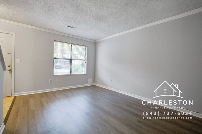 Building Photo - 6280 Lucille Dr