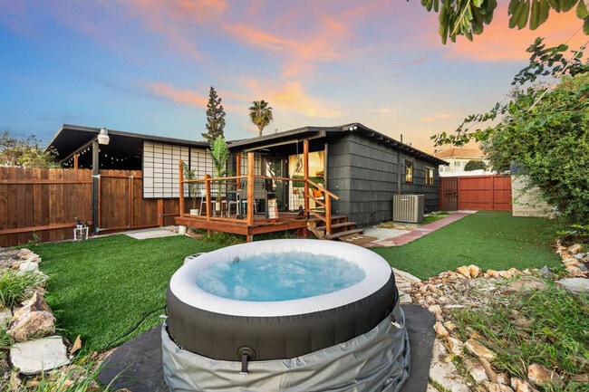 Building Photo - 5551 Churchward St