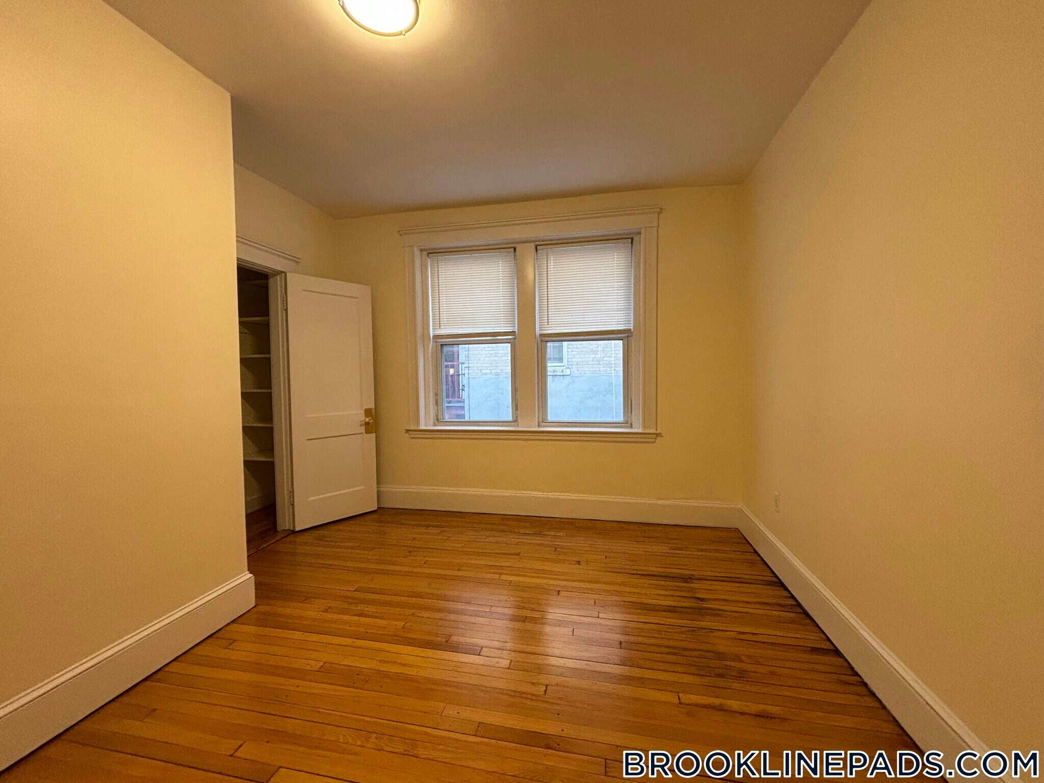 Building Photo - 69 Babcock St