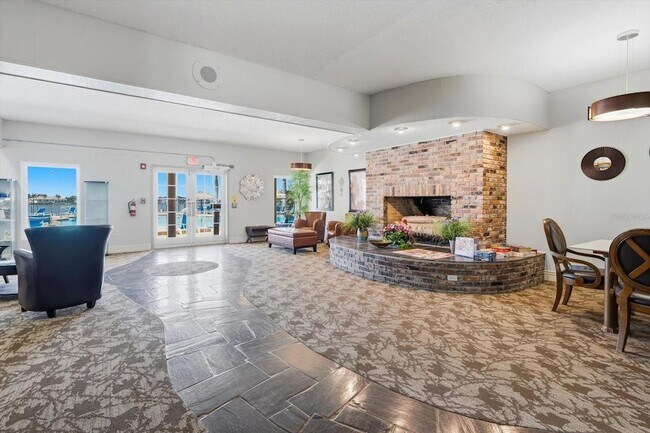 Building Photo - 5108 Brittany Dr S