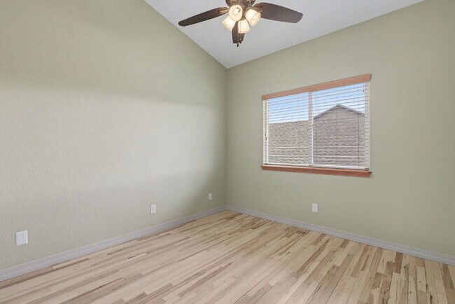 Building Photo - Spacious 5-Bedroom Home Backing to Open Space with Mountain Views