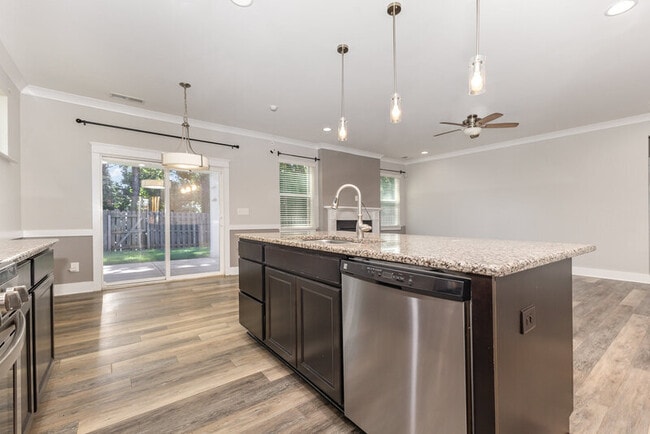 Building Photo - 149 Kingston Drive