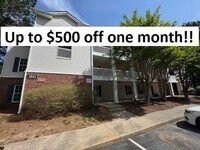 Building Photo - Trailwood Heights Available NOW!