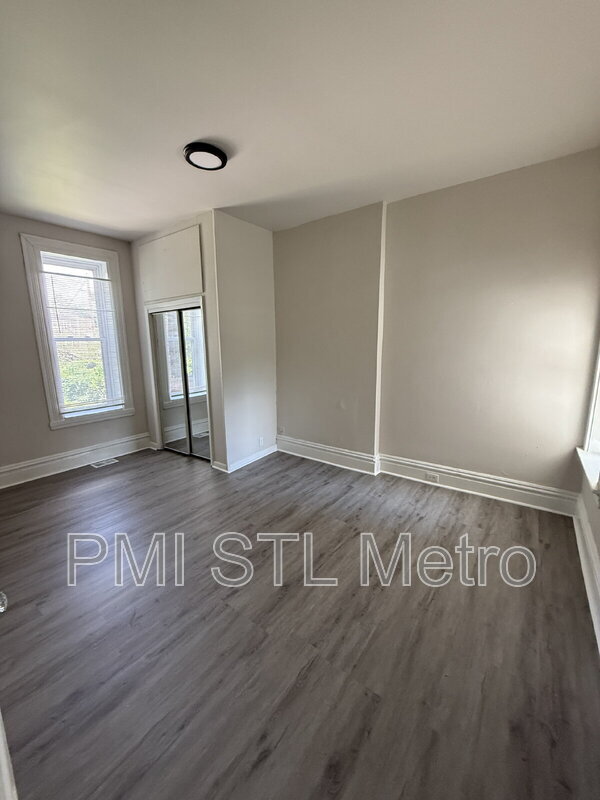 Building Photo - 4037-4039 Enright Ave