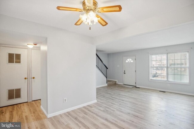 Building Photo - 29 Maureen Ct