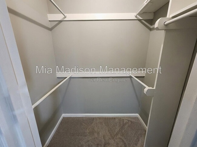 Building Photo - 1531 Marcy Cir