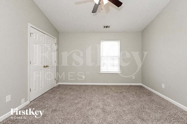 Building Photo - 136 Watercress Ct