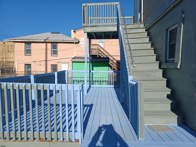 Building Photo - 322 N Tennessee Ave