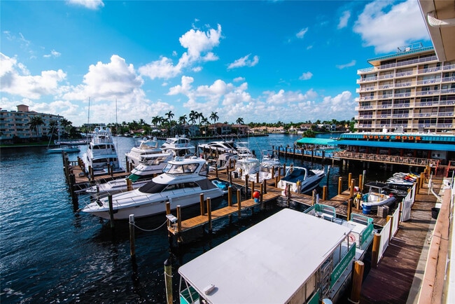 Building Photo - 133 N Pompano Beach Blvd