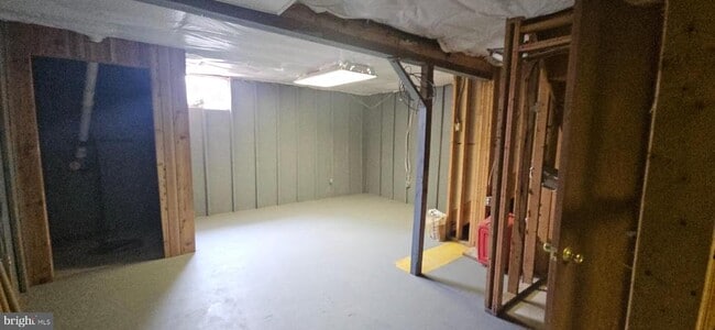 Building Photo - 229 Ritter Pl