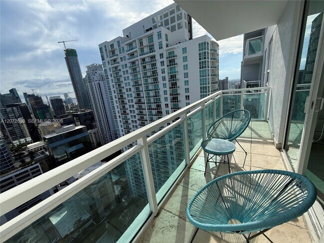 Building Photo - 950 Brickell Bay Dr