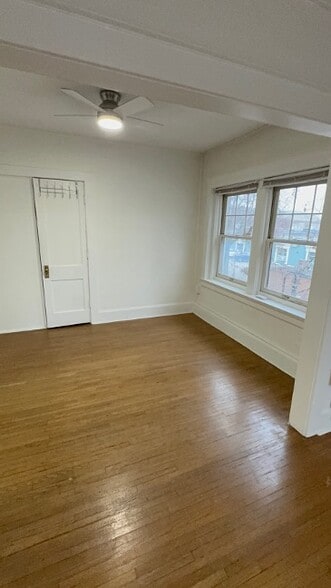 Building Photo - 310 Conant St