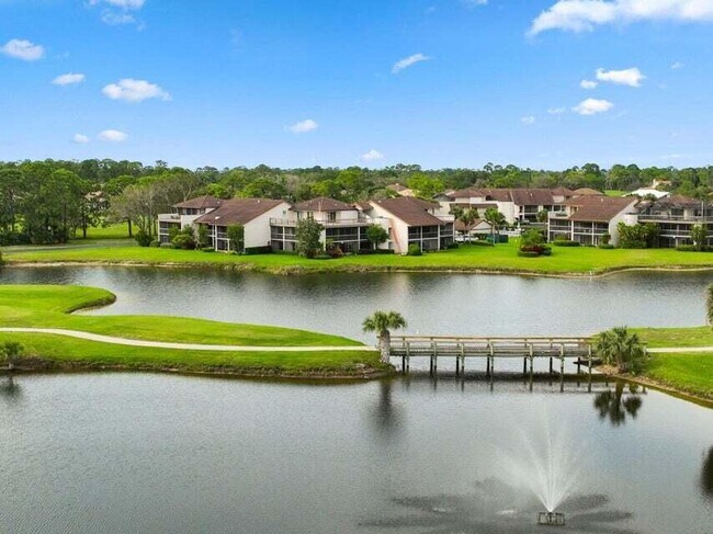 Building Photo - 3200 Twin Lakes Terrace