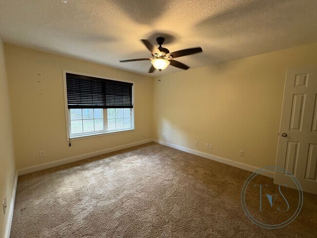 Building Photo - 721 Lee Rd