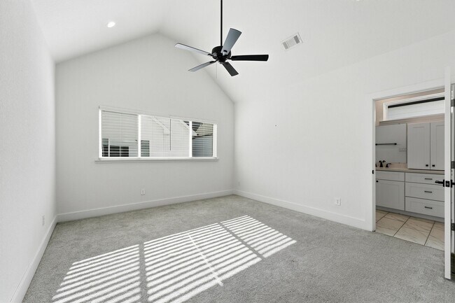 Building Photo - 1230 Mcneil St