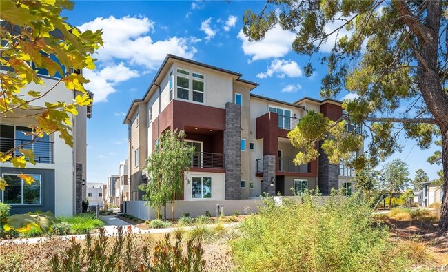 Building Photo - 129 Biome