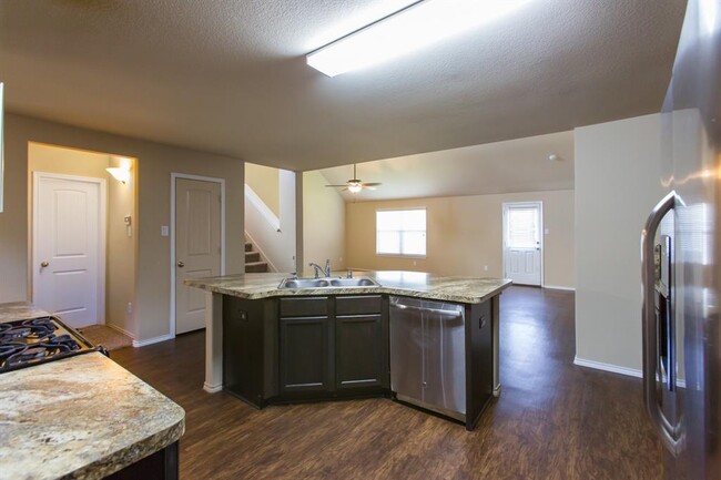Building Photo - 2119 Treasure Mountain Dr
