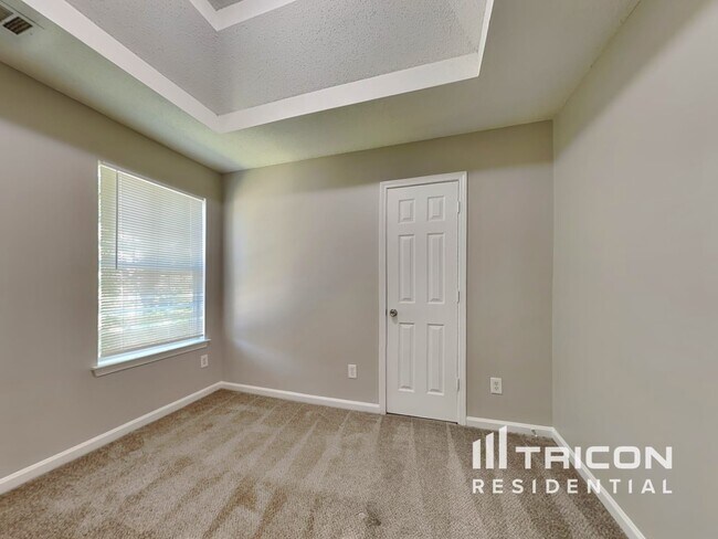 Building Photo - 508 Gonzaga Cir