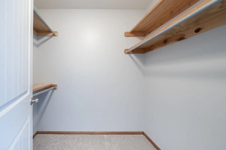 Building Photo - 14011 E Watson St